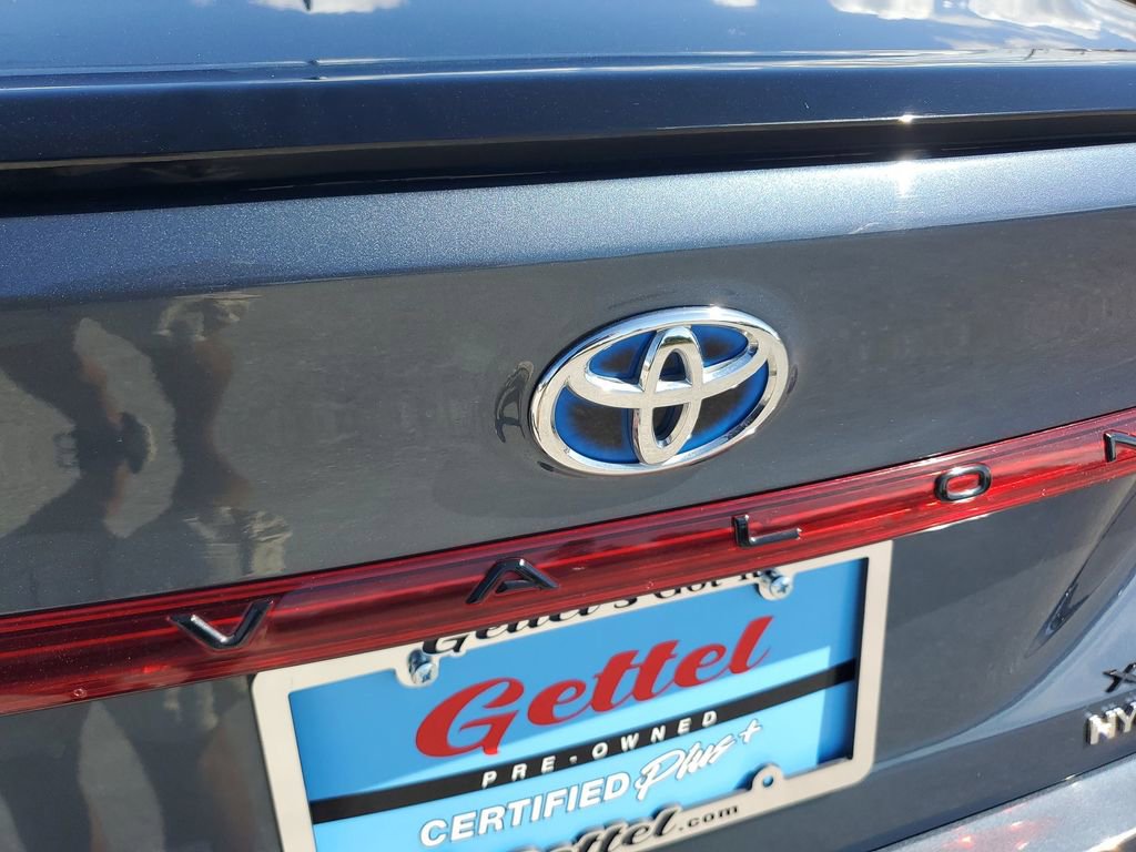 Used 2020 Toyota Avalon XSE image 42