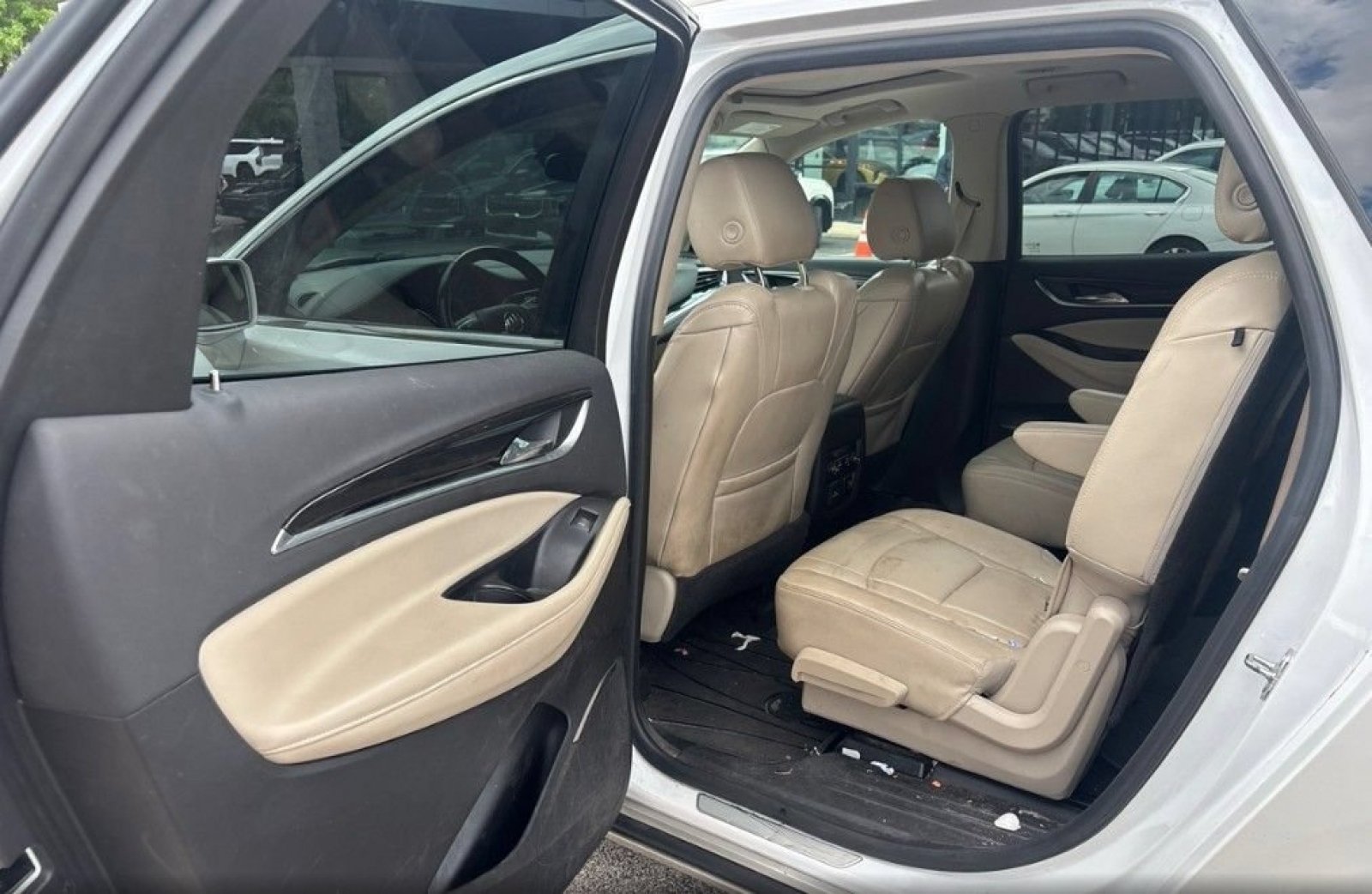 Used 2018 Buick Enclave Premium w/ Experience Buick Package AWD/4WD image 13