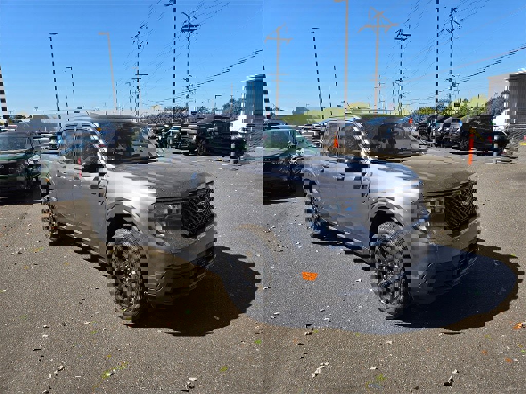 New 2025 Ford Maverick XLT w/ XLT Luxury Package image 3