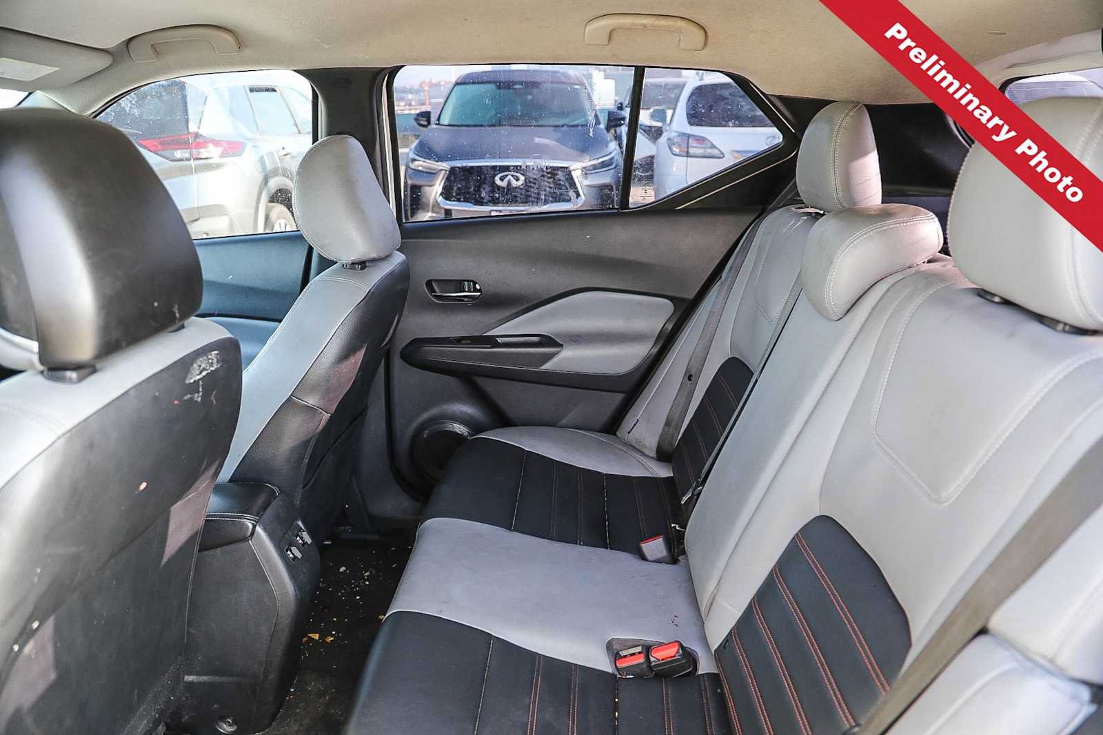 Used 2023 Nissan Kicks SR w/ SR Premium Package FWD image 12