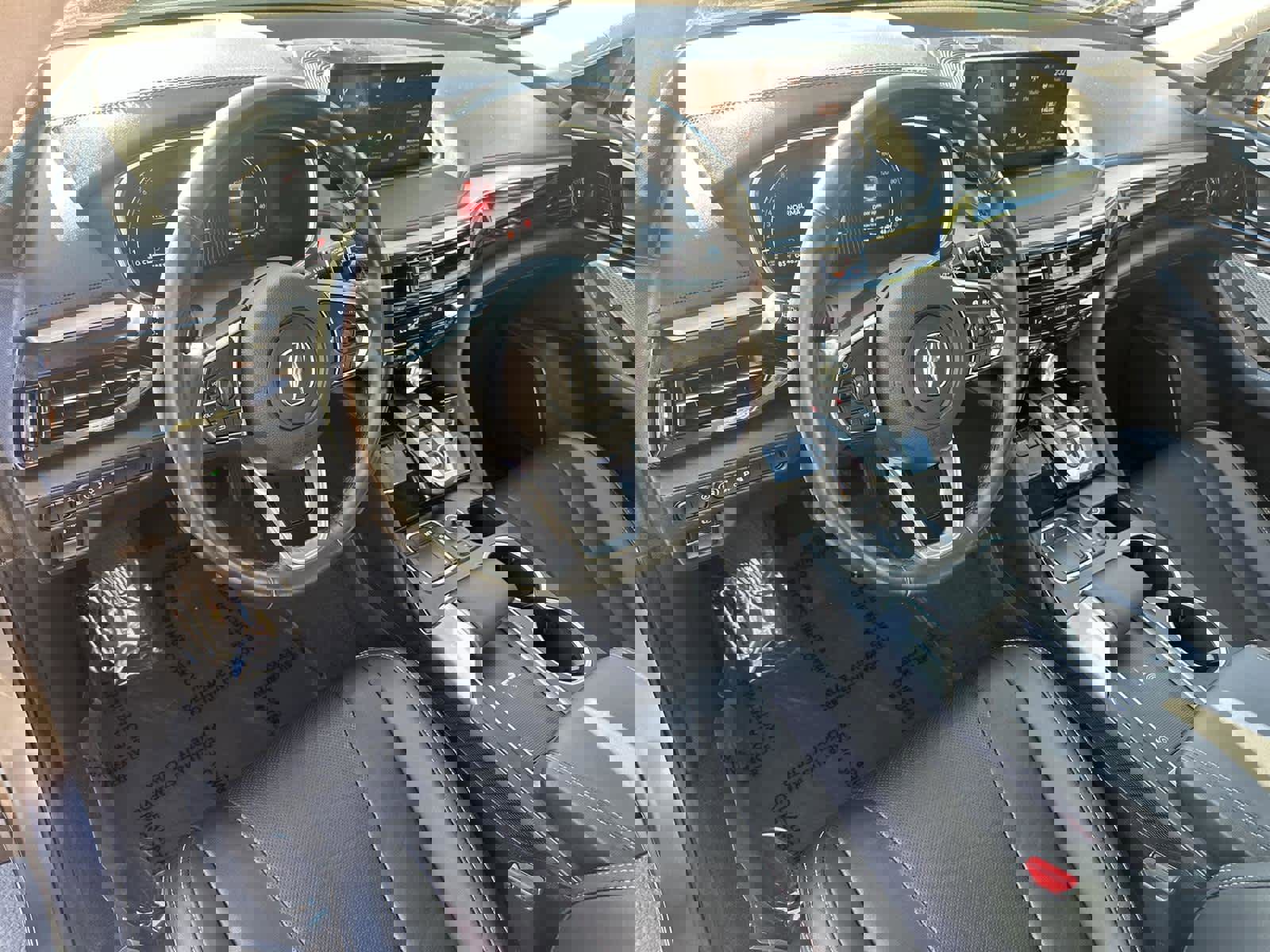 Certified 2023 Acura MDX SH-AWD w/ Technology Package image 2