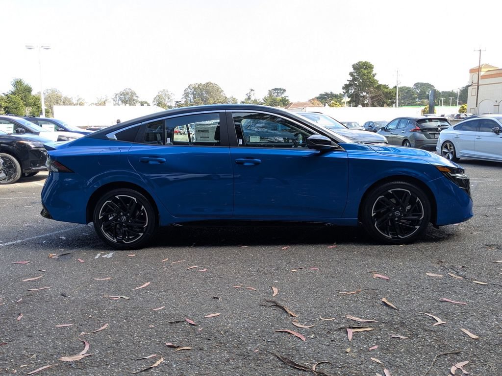 New 2026 Nissan Sentra SR w/ SR Premium Package FWD image 4
