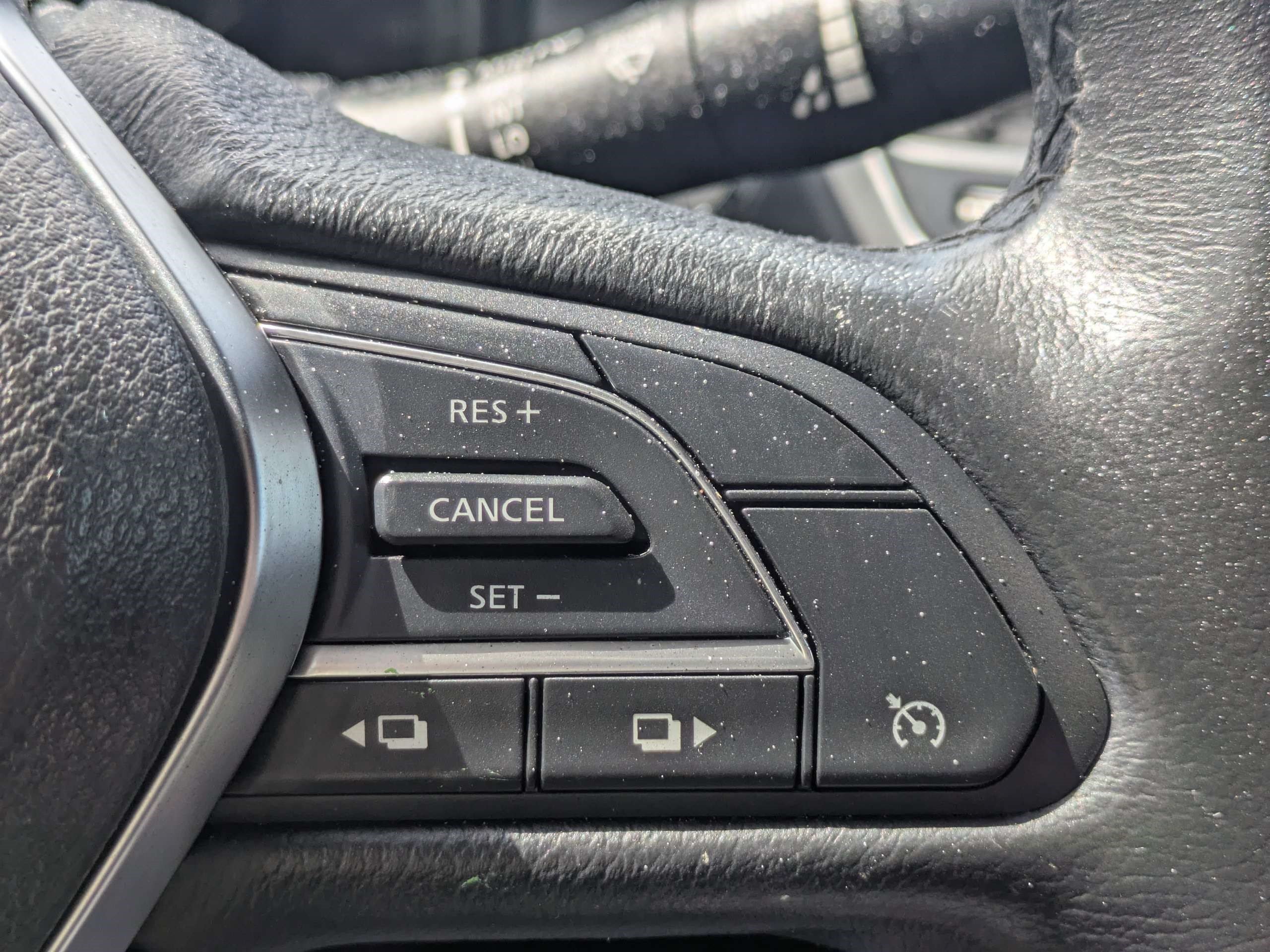 Used 2020 INFINITI Q60 3.0t Luxe RWD image 20