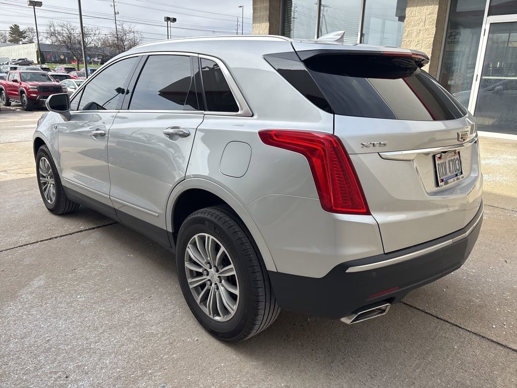 Used 2019 Cadillac XT5 Luxury image 3
