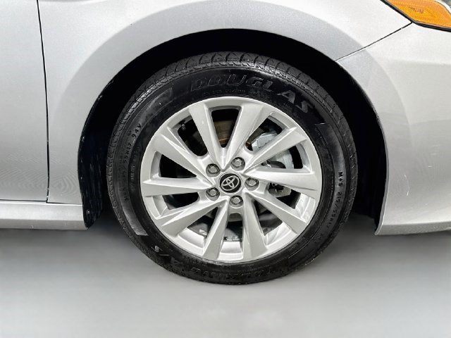Used 2024 Toyota Camry LE w/ Convenience Package FWD image 31