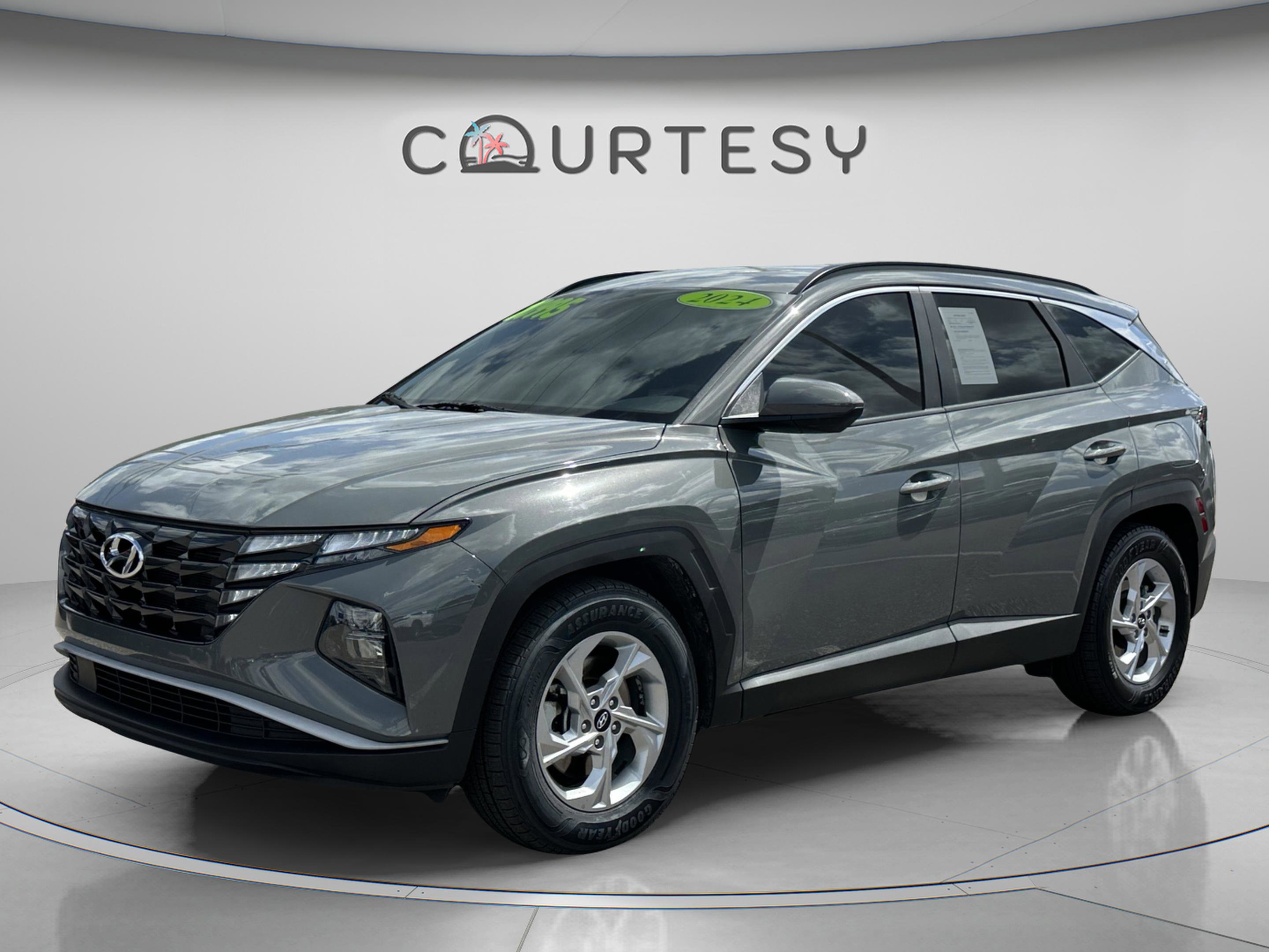 Used 2024 Hyundai Tucson SEL FWD image 1