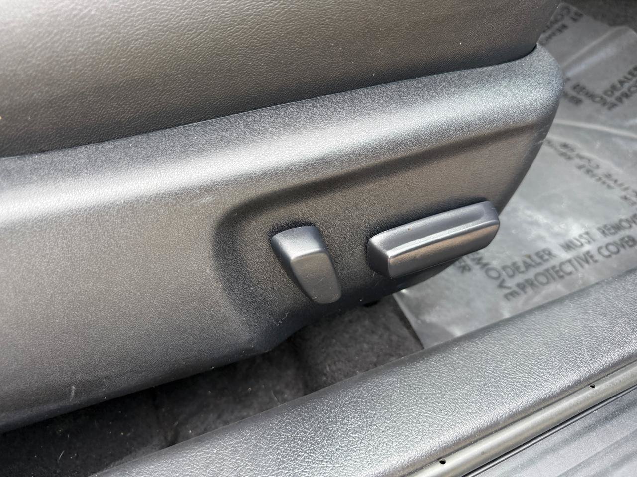 Used 2012 Toyota Camry SE FWD image 33