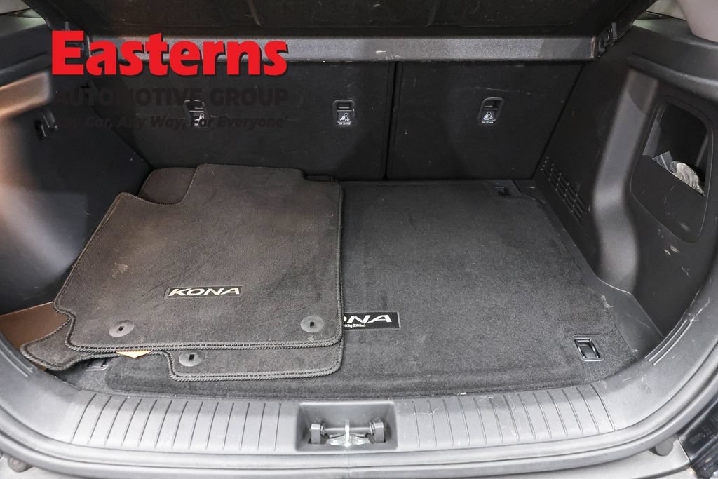 Used 2023 Hyundai Kona SEL AWD/4WD image 9