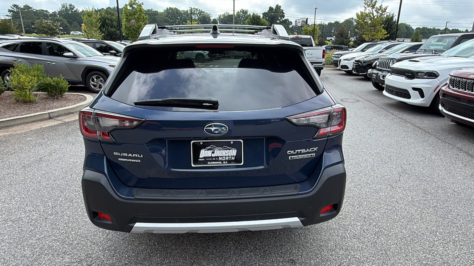 Used 2023 Subaru Outback Touring XT AWD/4WD image 9