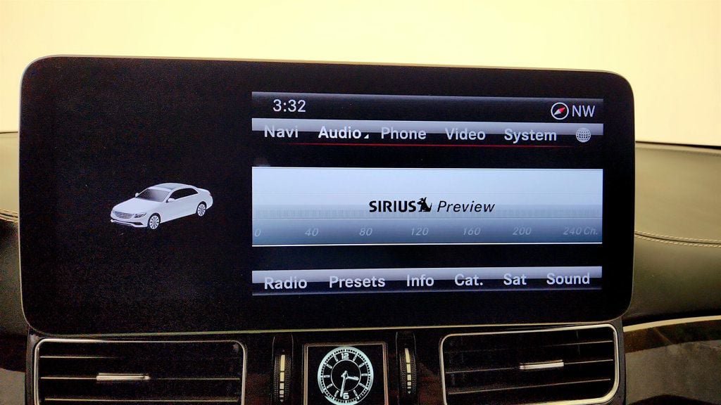 Used 2014 Mercedes-Benz GL 550 4MATIC image 19