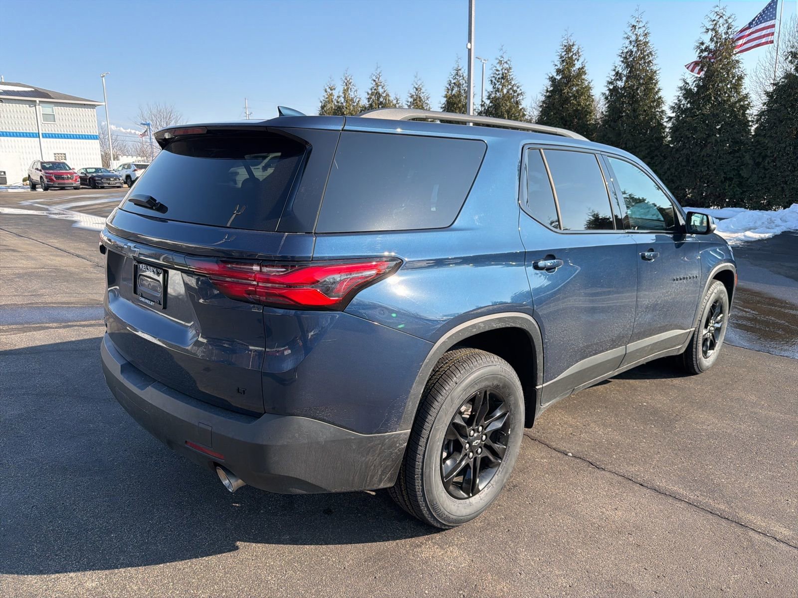 Used 2023 Chevrolet Traverse LT image 5