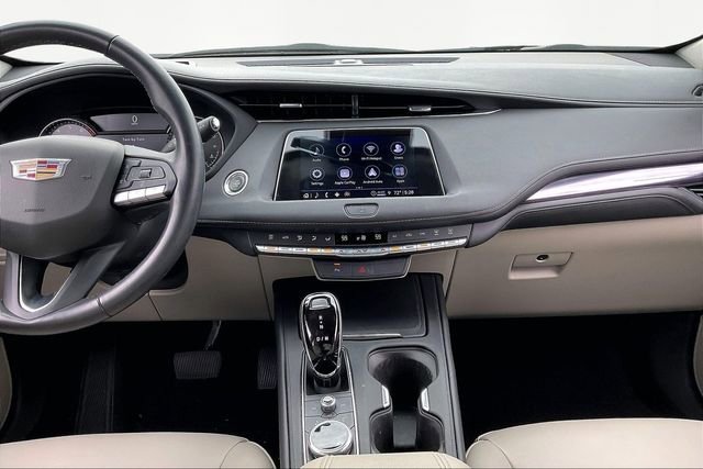 Used 2022 Cadillac XT4 Luxury image 9