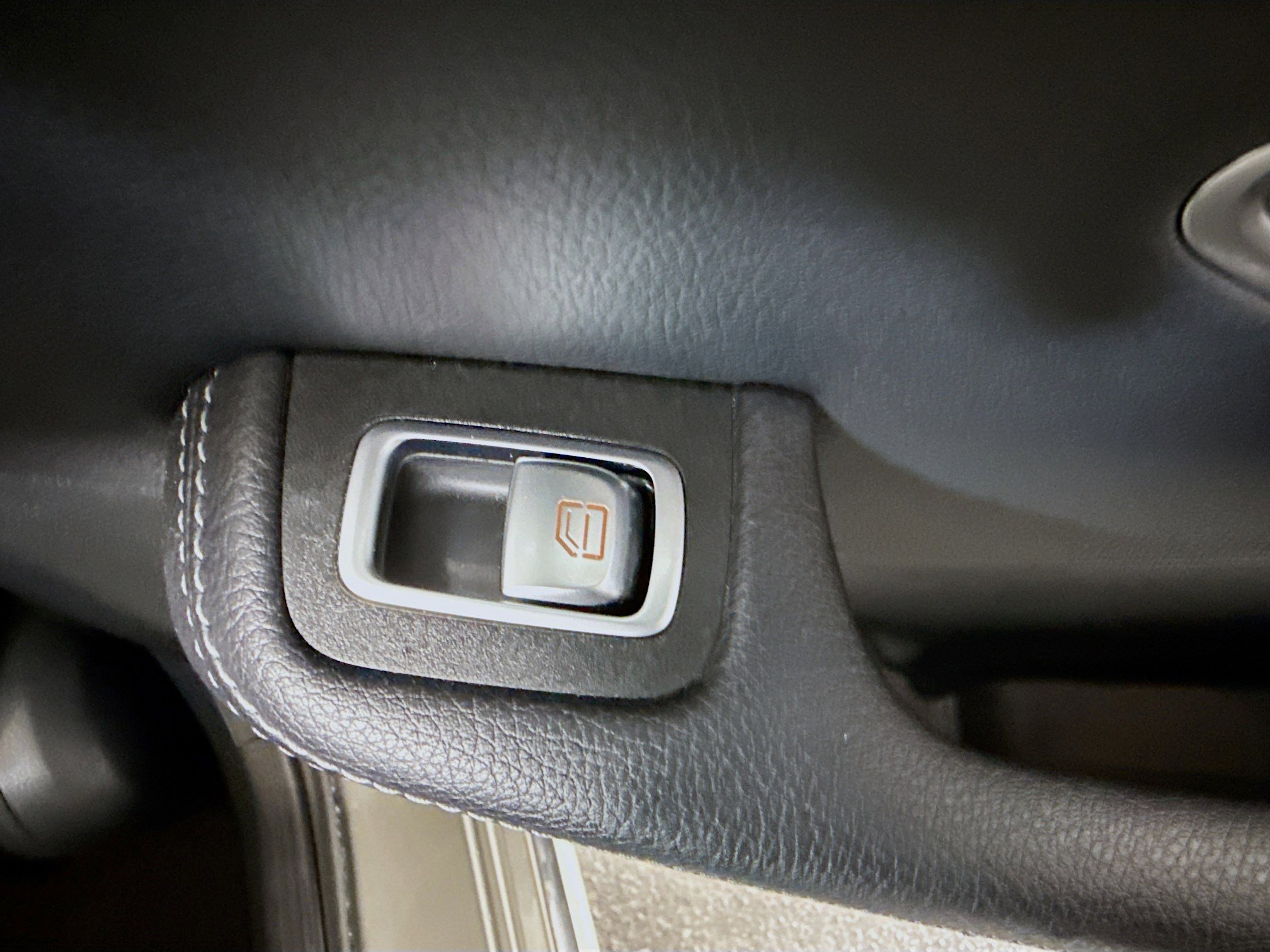 Used 2020 Mercedes-Benz C 300 Sedan image 31