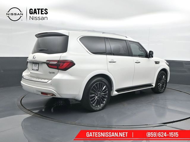Used 2024 INFINITI QX80 Sensory AWD/4WD image 2