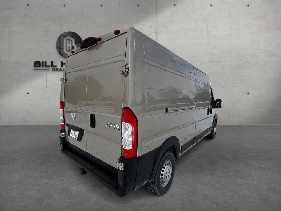 New 2026 RAM ProMaster 2500 w/ Premium Convenience Group FWD image 5