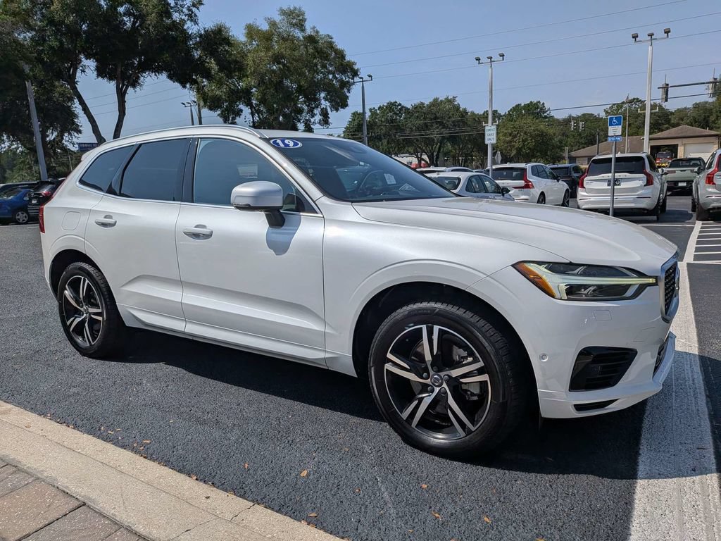 Used 2019 Volvo XC60 T8 R-Design w/ Protection Package Premier AWD/4WD image 8