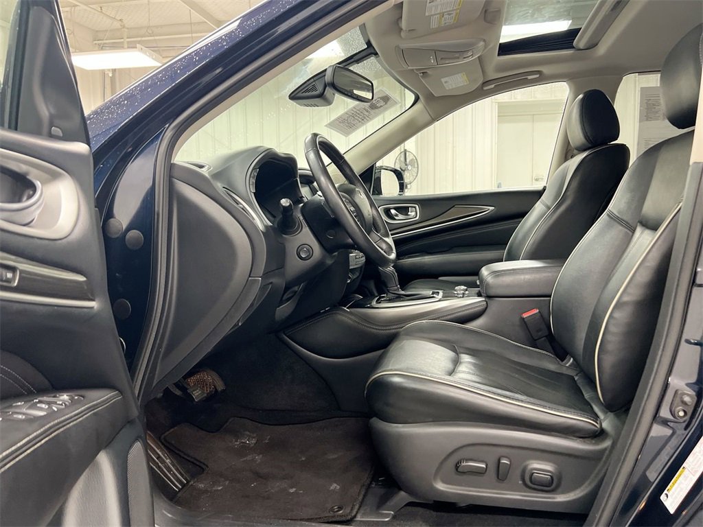 Used 2020 INFINITI QX60 Luxe w/ Essential Package image 20