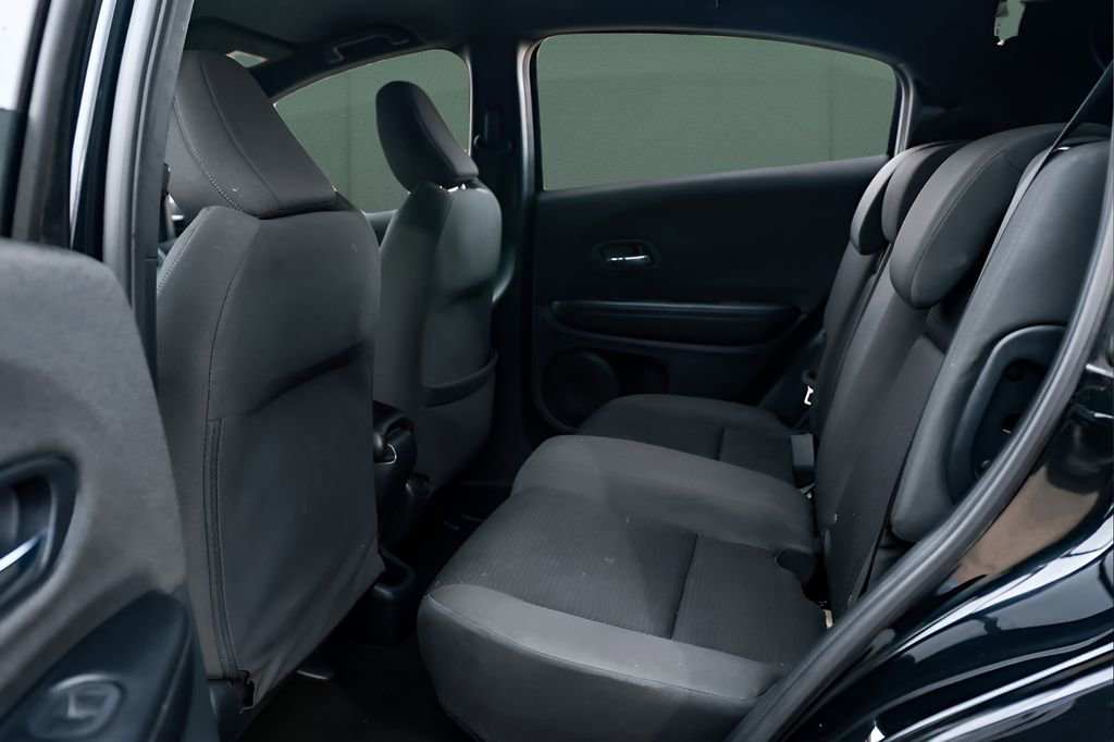 Used 2021 Honda HR-V Sport image 16