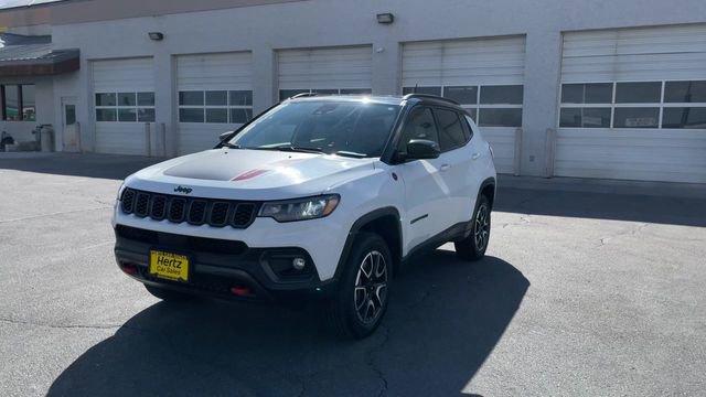 Used 2024 Jeep Compass Trailhawk AWD/4WD image 5
