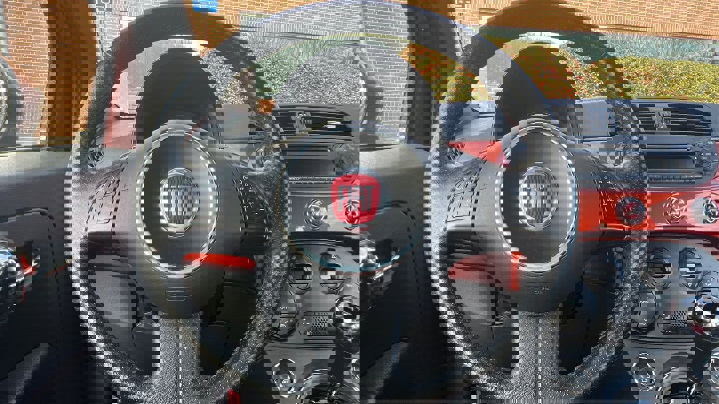 Used 2015 FIAT 500 Sport w/ Comfort/Convenience Group image 18