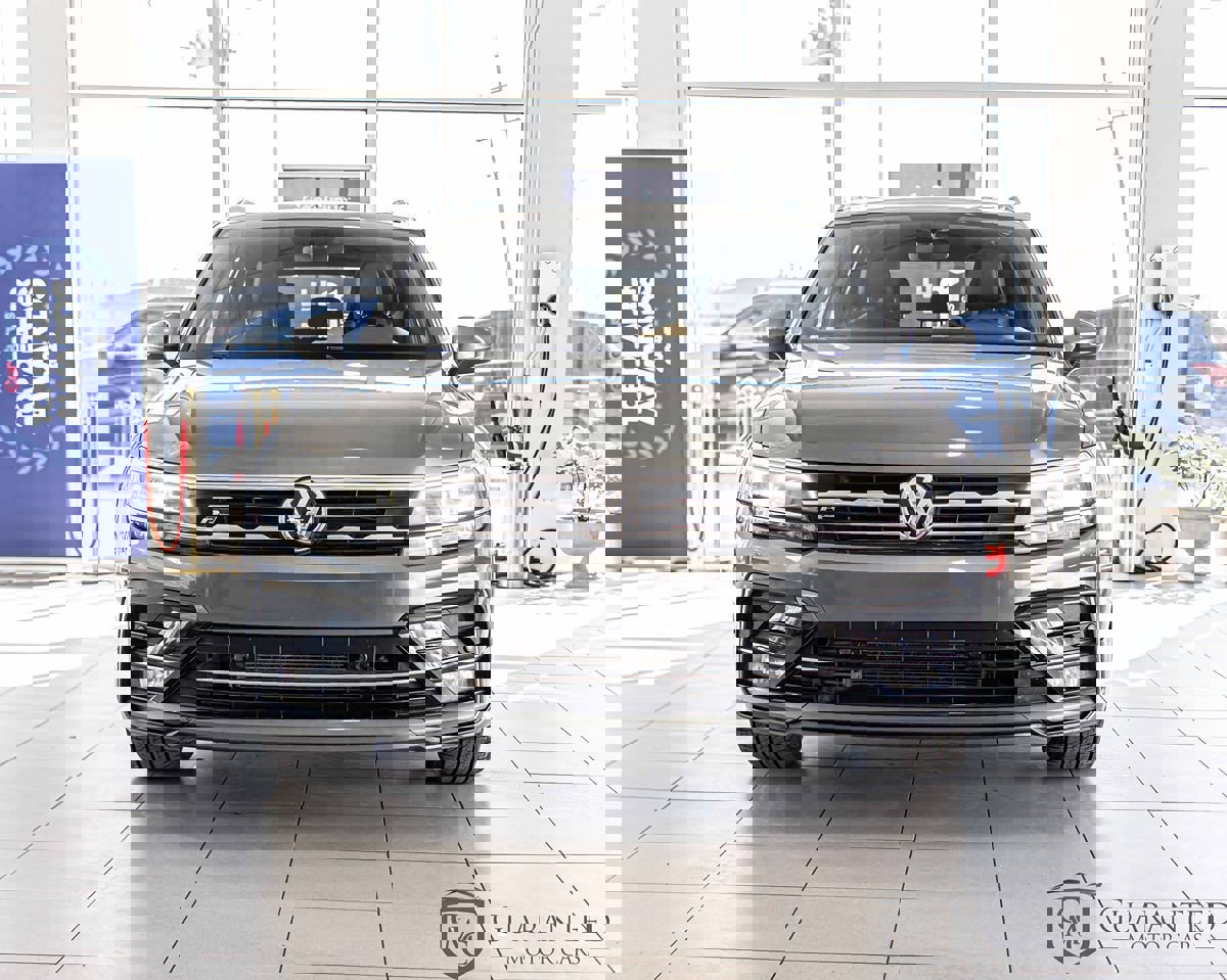 Used 2019 Volkswagen Tiguan SEL Premium image 2