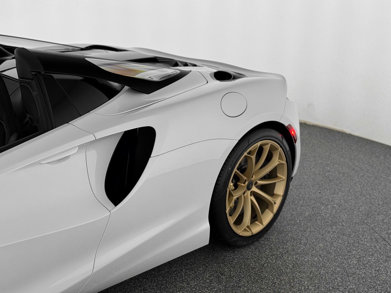 New 2026 McLaren Artura Spider image 42