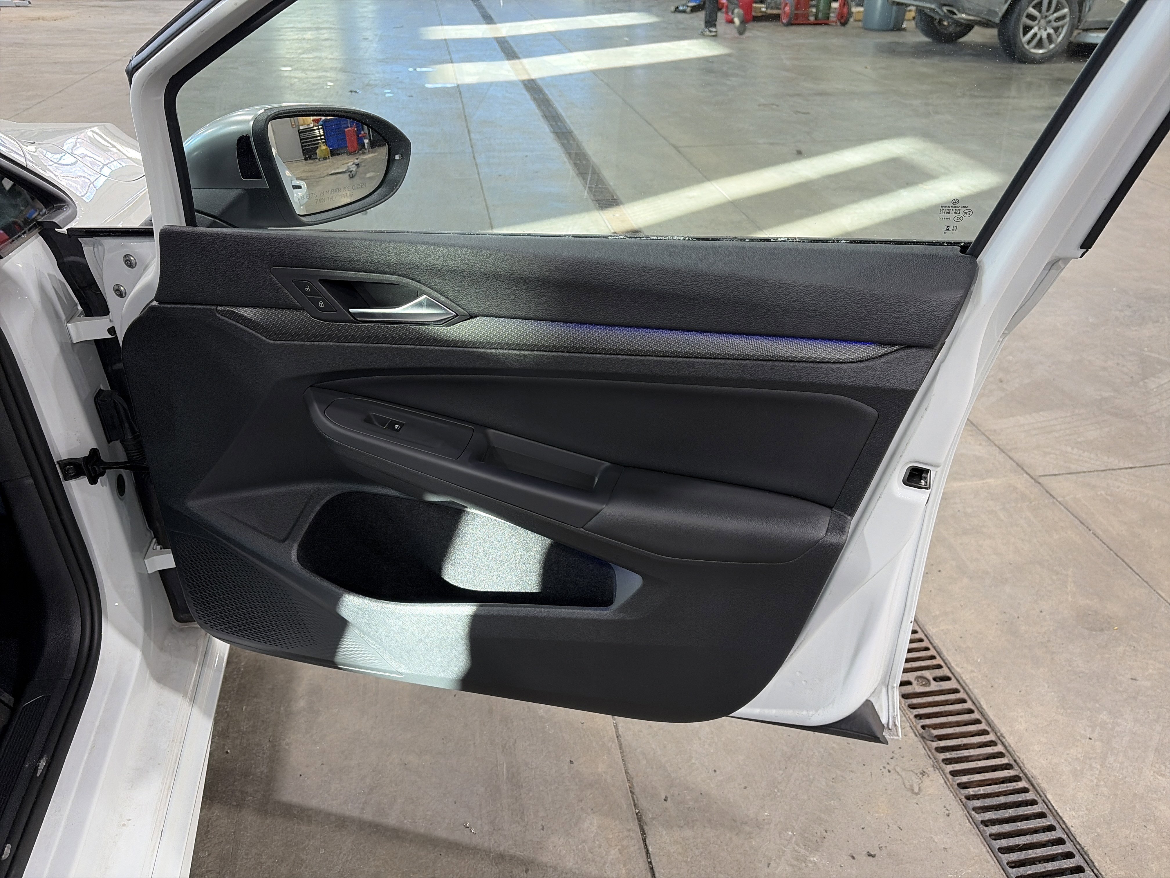 Certified 2024 Volkswagen Golf R image 22