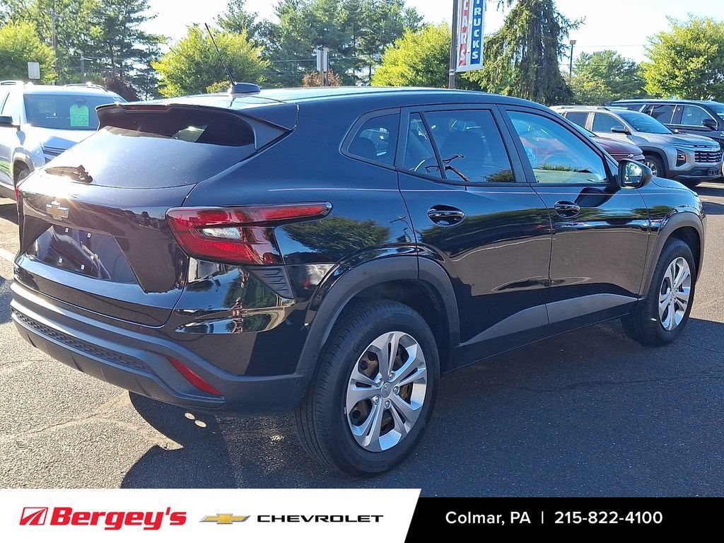 Certified 2024 Chevrolet Trax LS FWD image 5