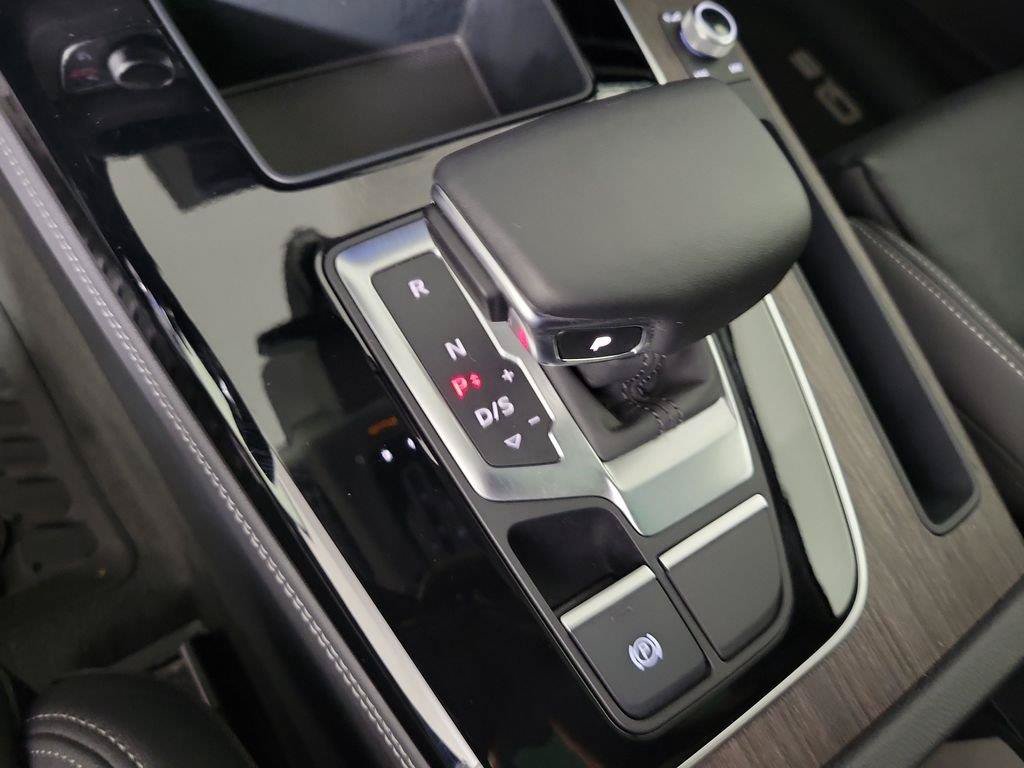 Used 2023 Audi Q5 e Prestige w/ Prestige Package AWD/4WD image 32