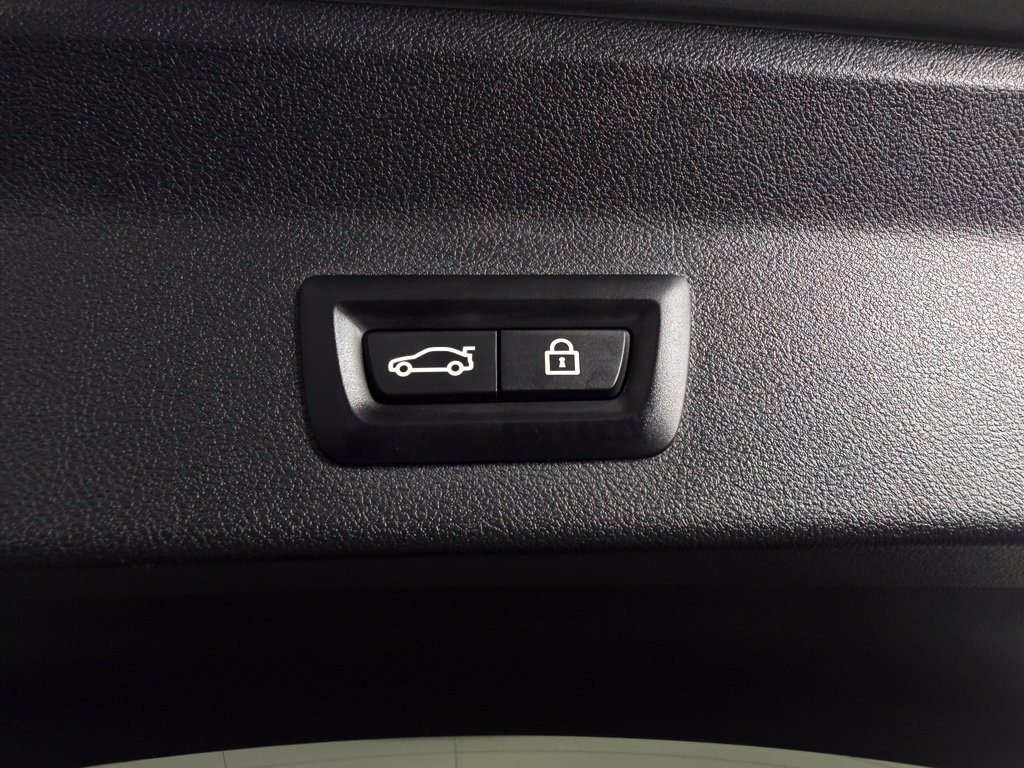 Used 2023 BMW X3 sDrive30i w/ Premium Package RWD image 29
