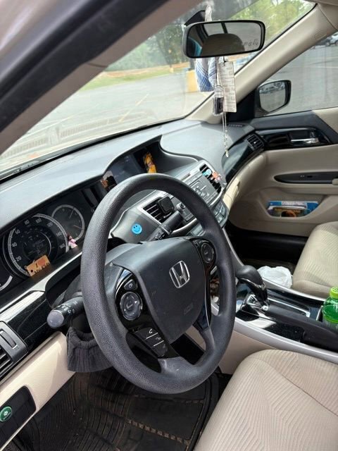 Used 2017 Honda Accord LX image 9