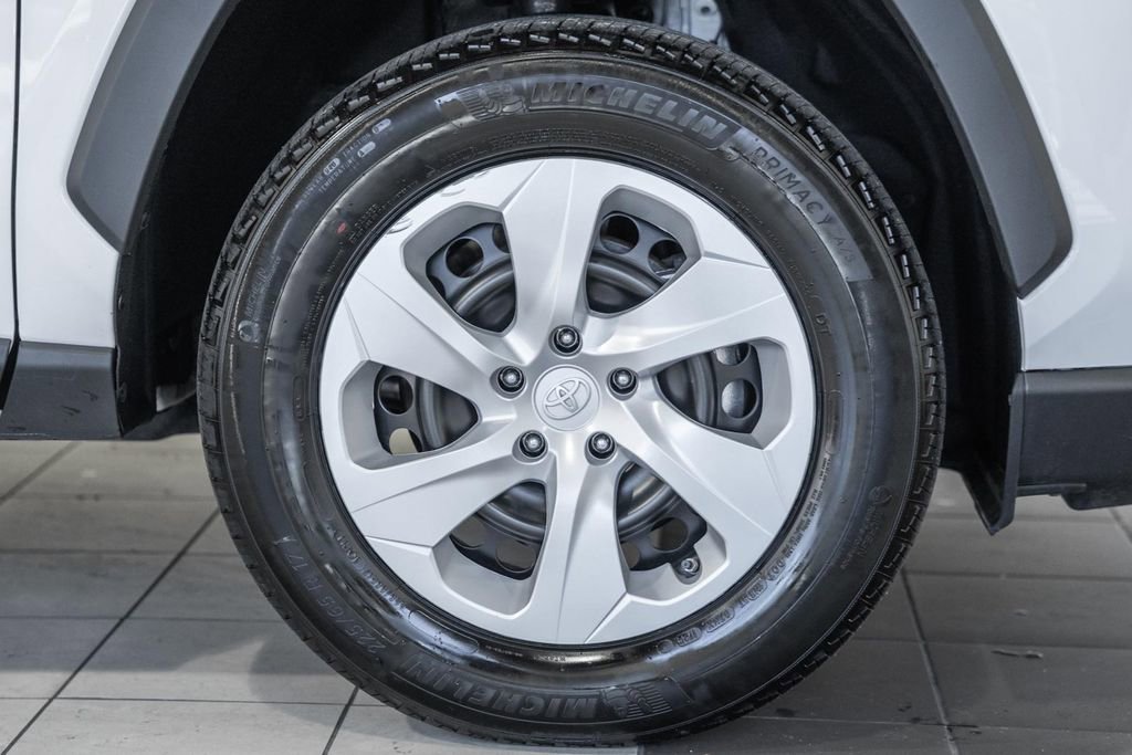 Used 2025 Toyota RAV4 LE image 13