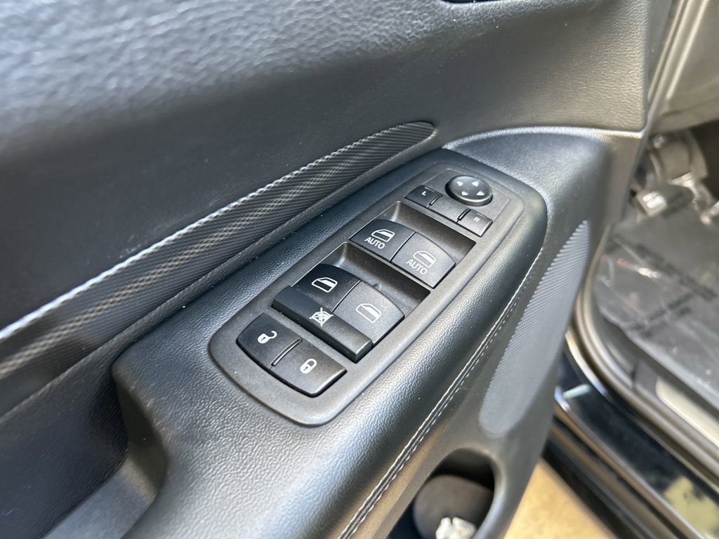 Used 2022 Dodge Durango GT image 39