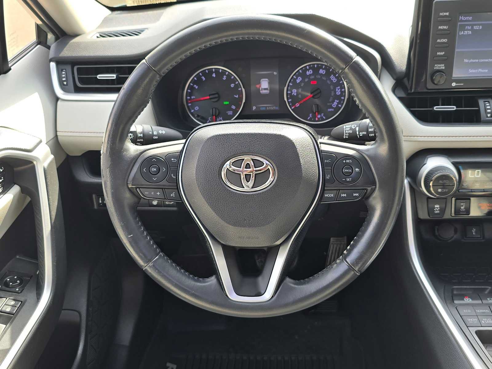 Used 2021 Toyota RAV4 XLE Premium AWD/4WD image 19