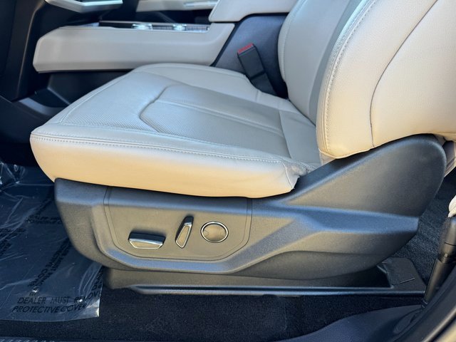 Used 2022 Ford Expedition Max Limited image 15