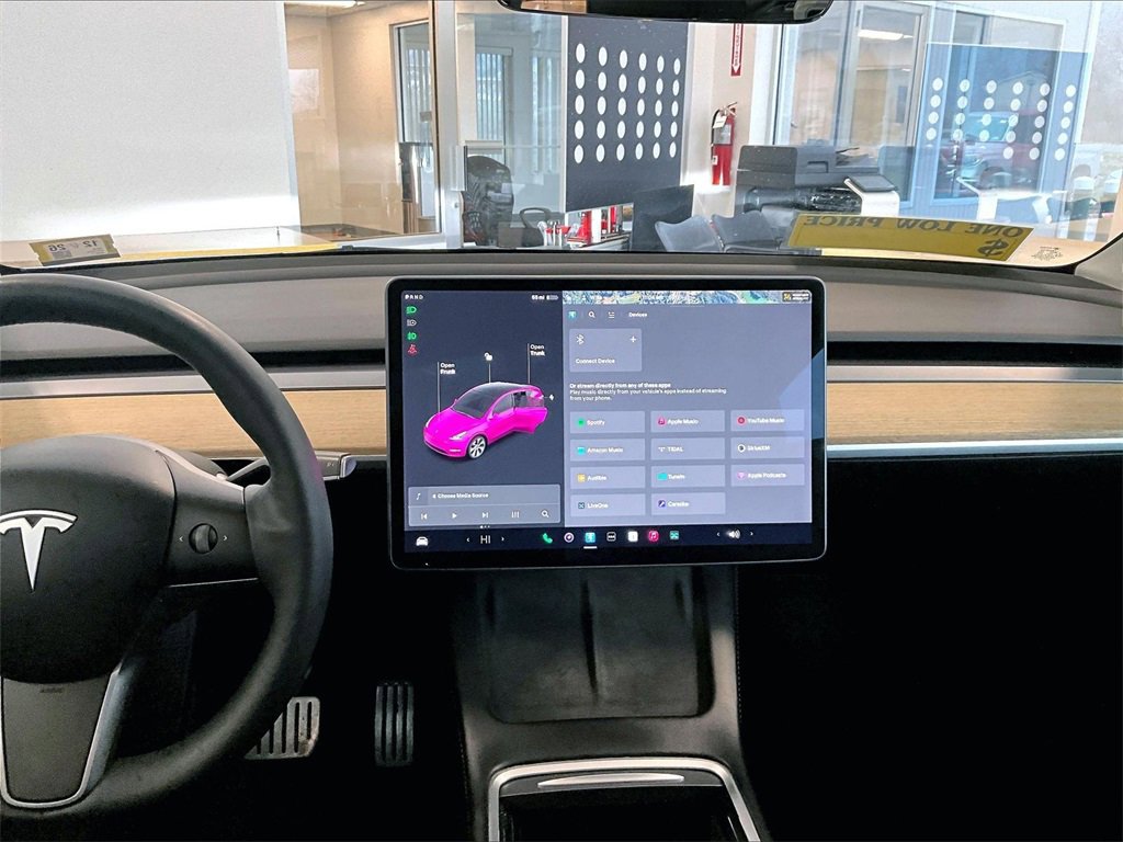 Used 2022 Tesla Model Y Performance image 18