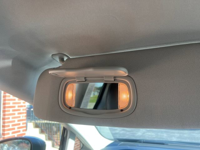 Used 2023 Chrysler Pacifica Touring-L image 28