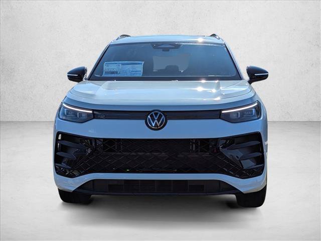 New 2026 Volkswagen Tiguan SE R-Line AWD/4WD image 2