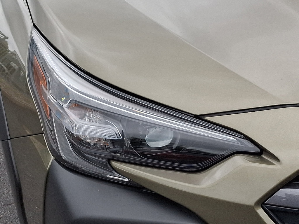 Certified 2025 Subaru Outback Premium AWD/4WD image 9