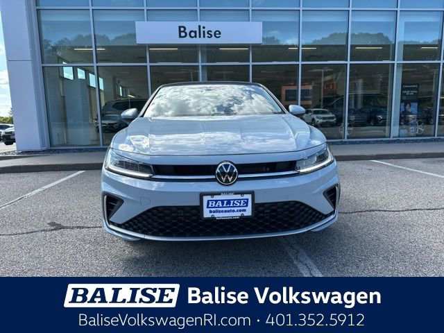 New 2025 Volkswagen Jetta SE image 2