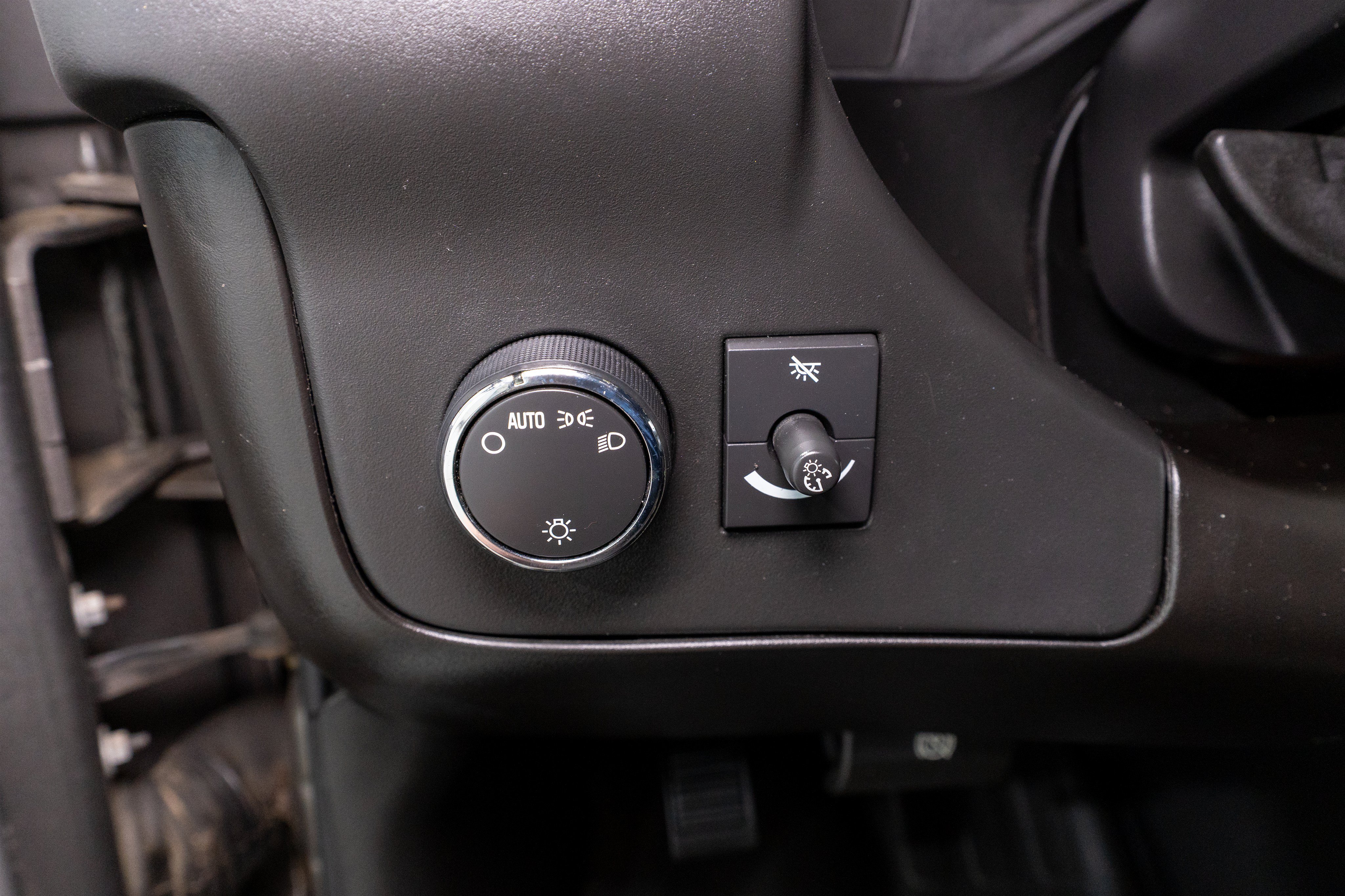 Used 2008 Chevrolet Express 1500 w/ Power Package RWD image 23