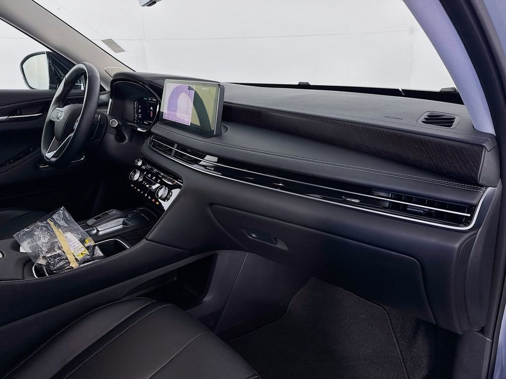 Certified 2025 INFINITI QX60 Sensory image 31