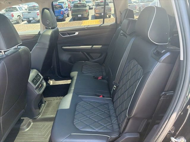 Used 2024 Volkswagen Atlas SEL Premium R-Line AWD/4WD image 19