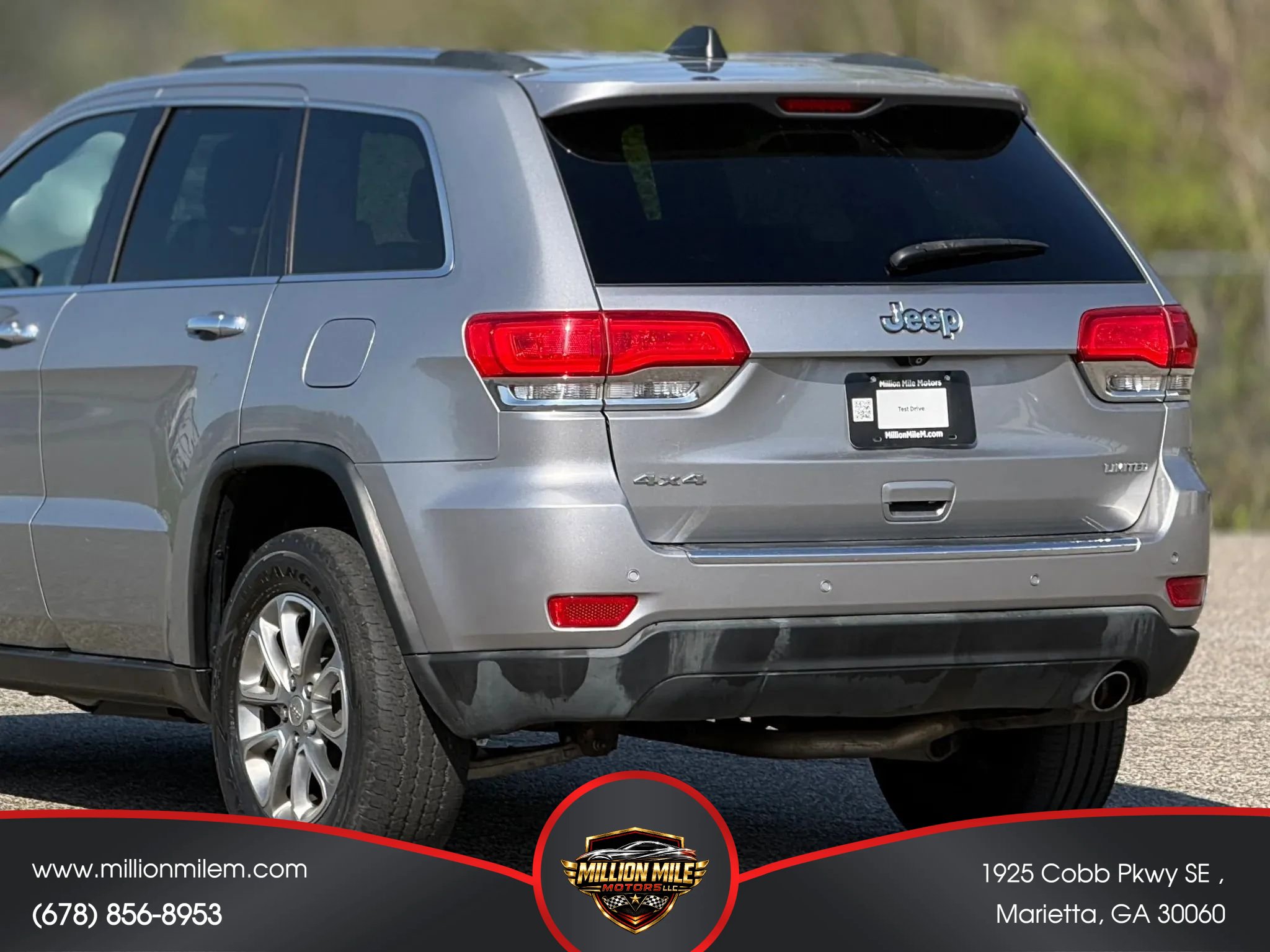 Used 2015 Jeep Grand Cherokee Limited AWD/4WD image 16