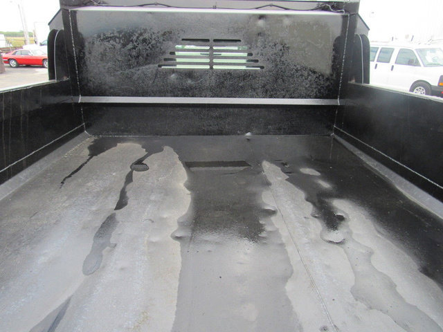 Used 2023 Ford F550 4x4 Regular Cab Super Duty image 16