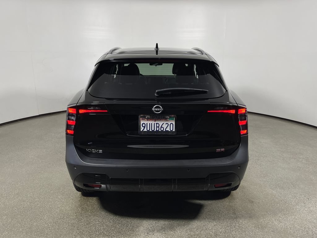 Used 2025 Nissan Kicks SR FWD image 4