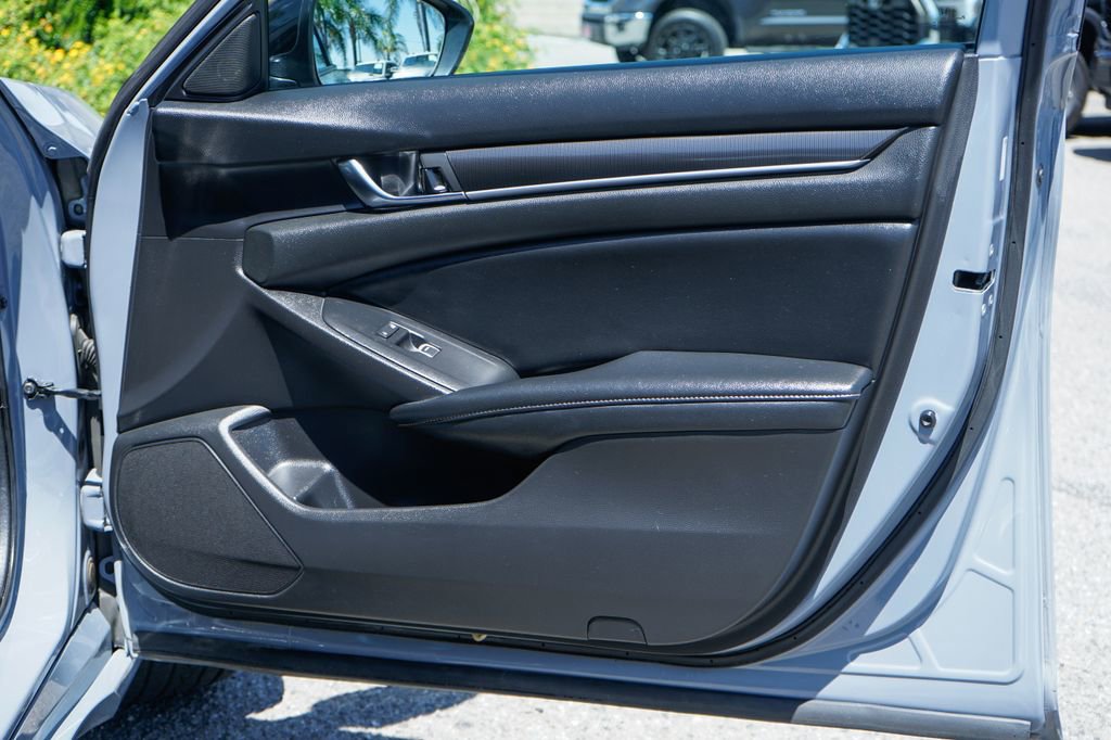 Used 2021 Honda Accord Sport image 38