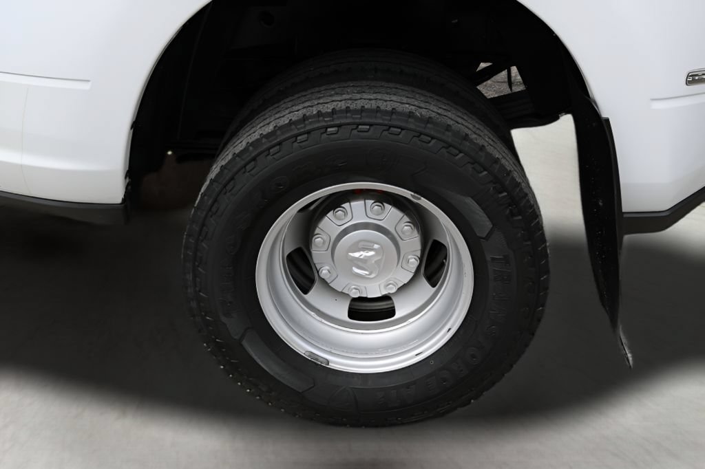 Used 2024 RAM 3500 Tradesman AWD/4WD image 9