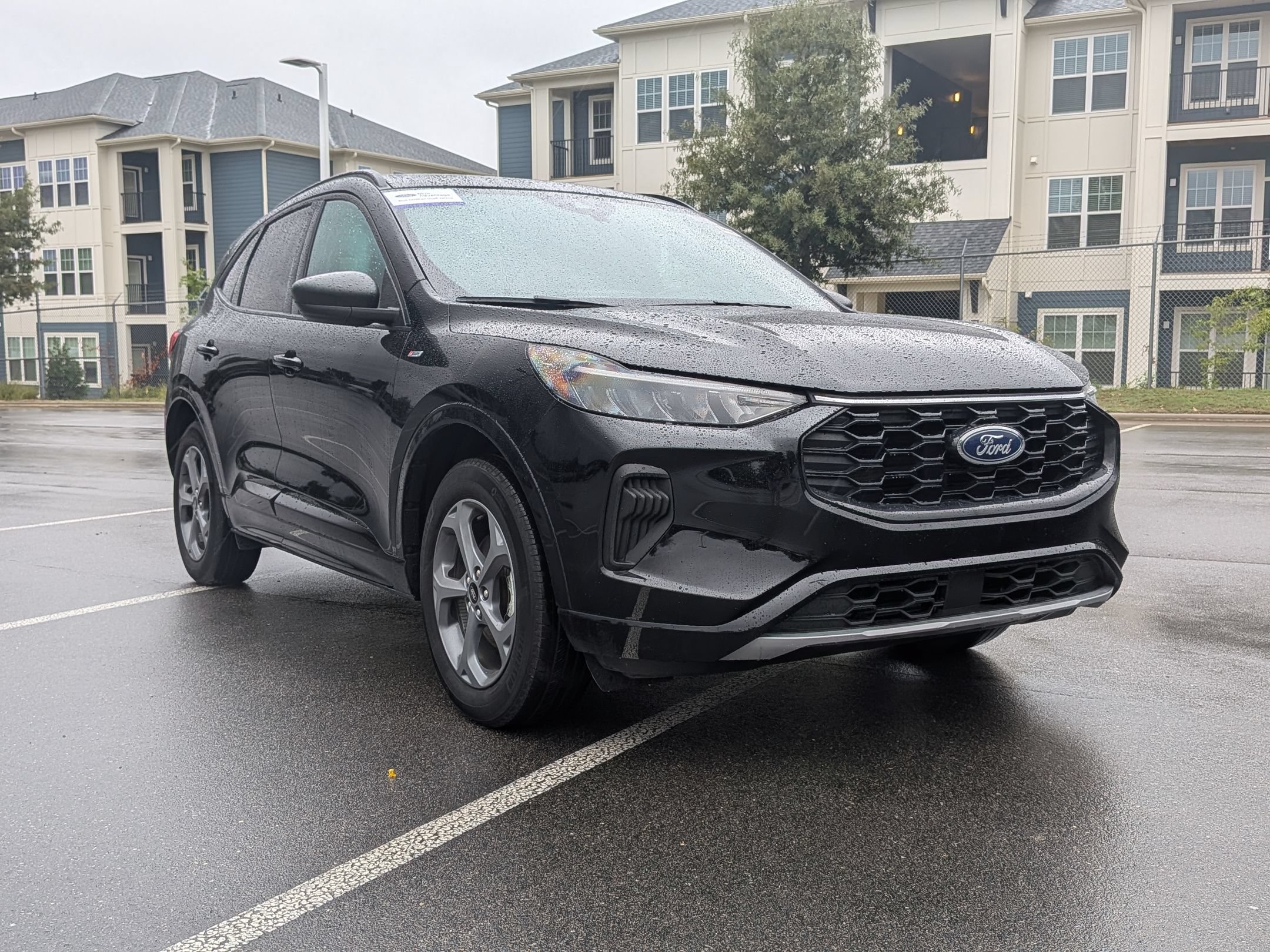 Certified 2024 Ford Escape ST-Line w/ Tech Pack #1 AWD/4WD image 1