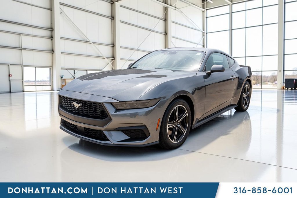 Used 2025 Ford Mustang Premium RWD image 20